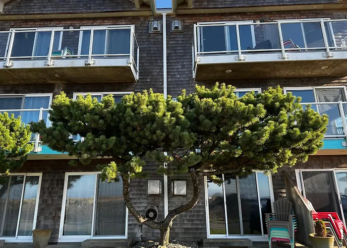 Inn At The Shore